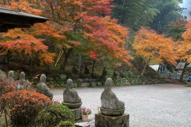 仏像さんの紅葉狩り