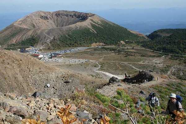 一切経山から吾妻小富士を